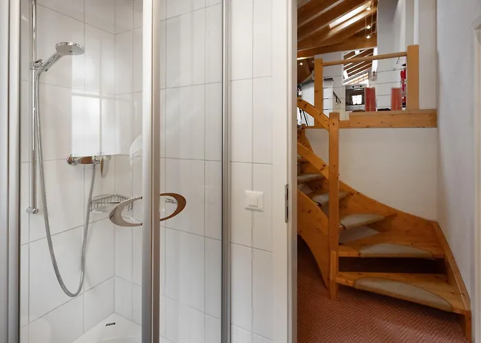 Tuffstein By Interhome * גרינדלוולד